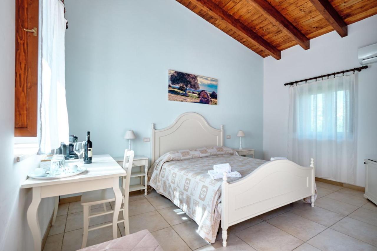 La Massaria Agriresort Orta Nova Bagian luar foto
